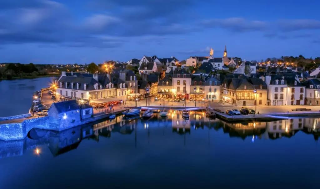 IDÉAL- En plein milieu du PORT de ST GOUSTAN à AURAY- Grand T2 - 50M2 -Belle Terrasse - Miniature 4