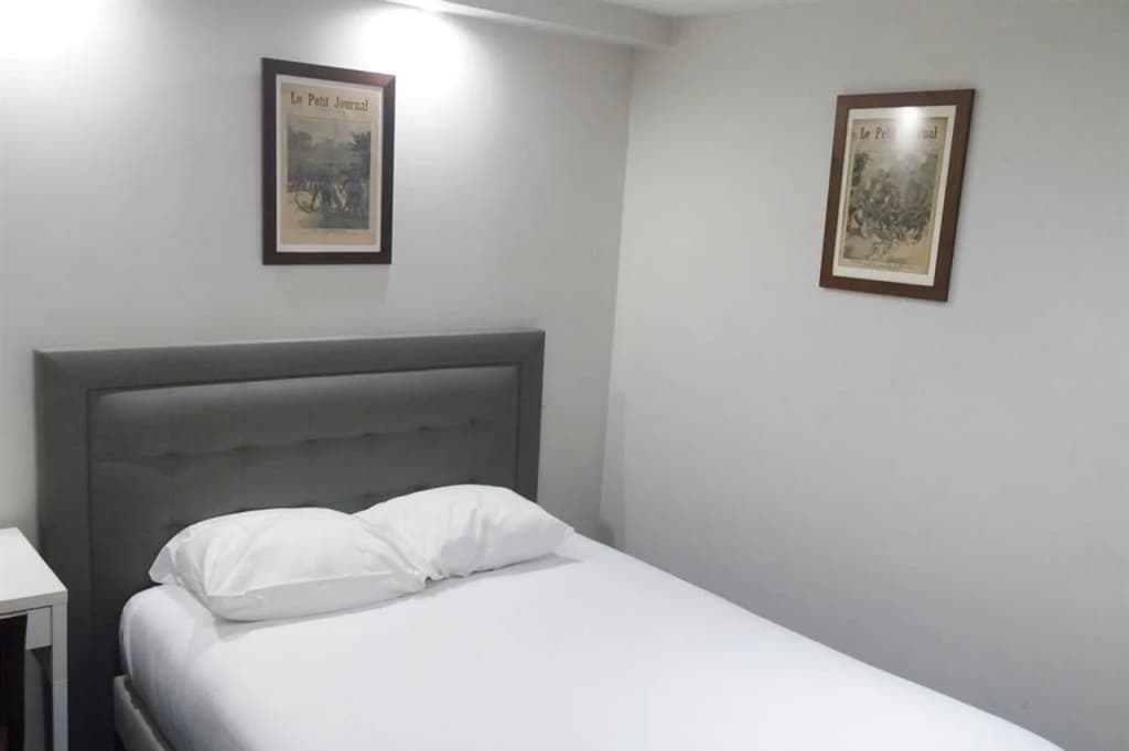 Hotel Savoy - Photo 2