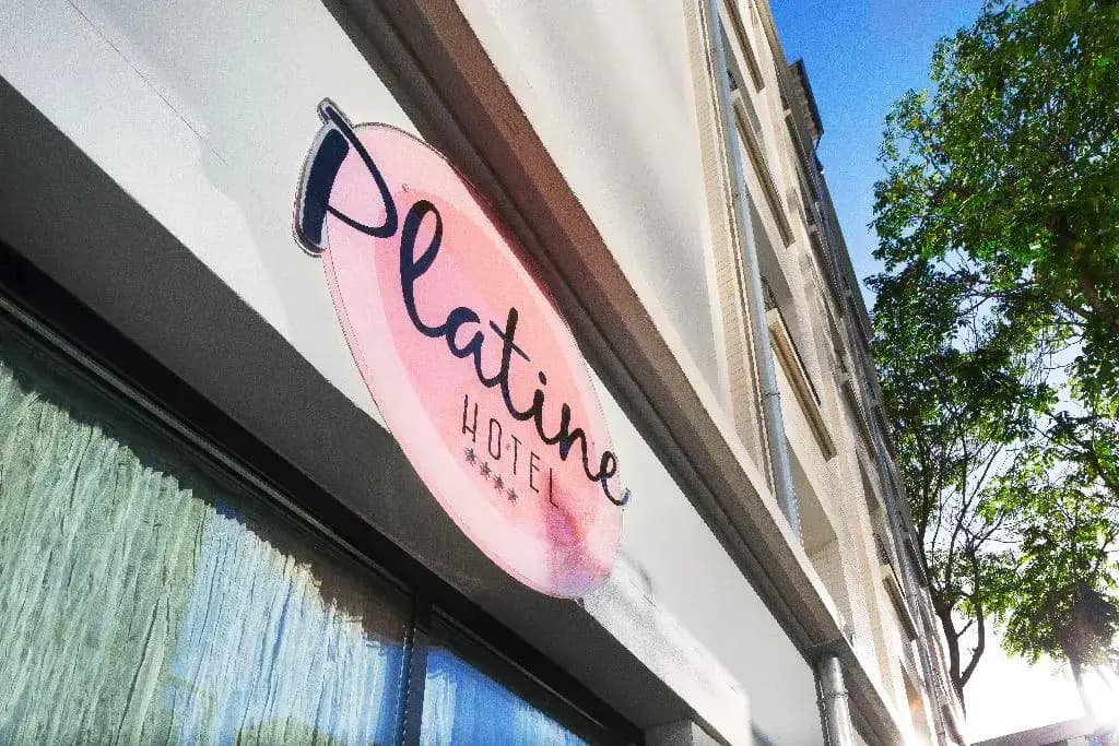 Platine Hotel - Photo 1