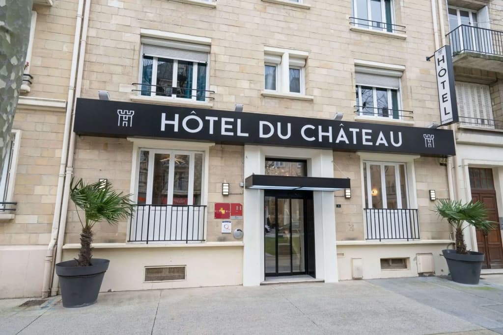 Hotel du Chateau - Photo 1