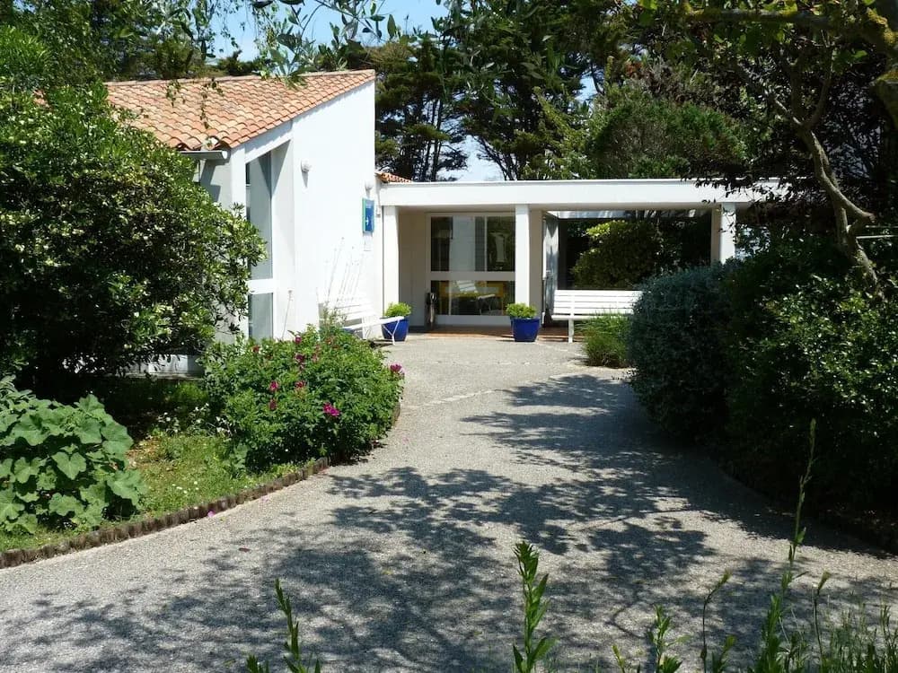 Holiday Home in Ars-en-re for Family - Photo 5