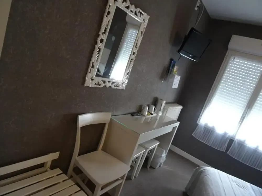 Hotel Au Bon Accueil - Photo 3