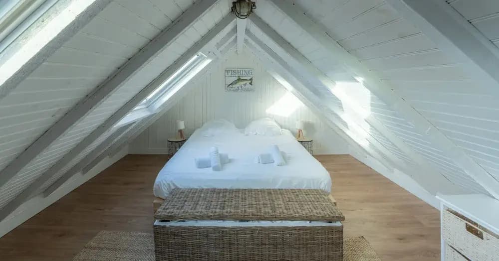 Small Cocoon for 2 by the sea - Miniature 4