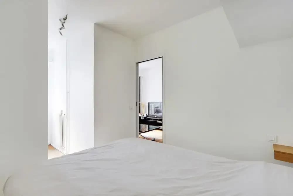 Modern Brunel Classic 1 Bed Apt With Balcony in Paris - Photo 4
