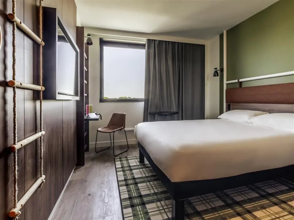 ibis Styles Castelnaudary - Photo 4