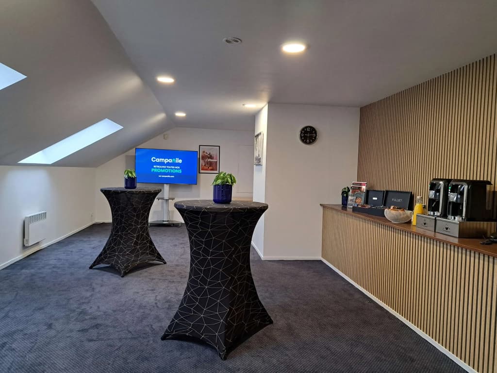 Hotel Campanile Beauvais - Photo 2