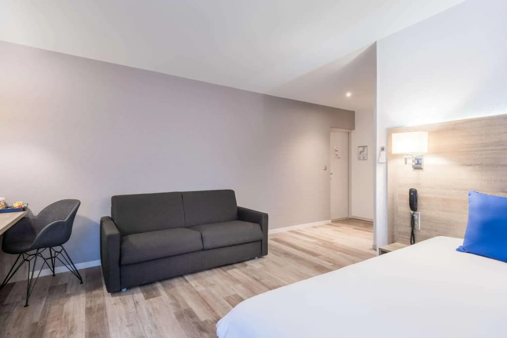 Quality Hotel Le Circuit - Le Mans - Photo 5