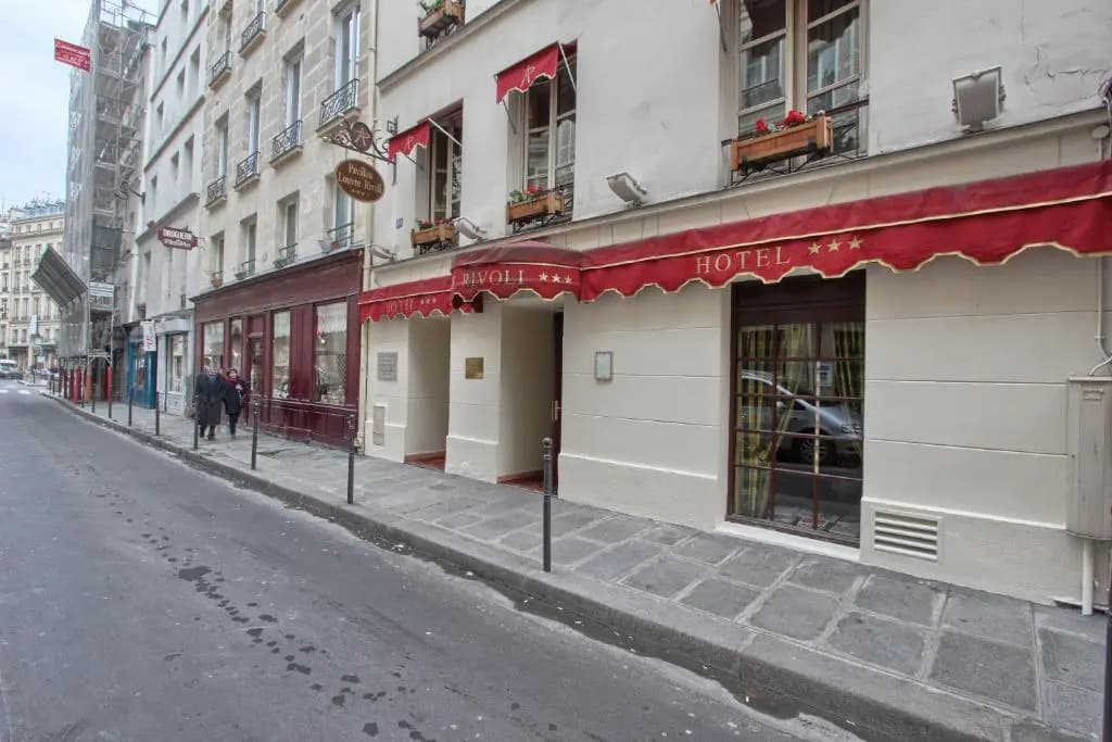 La Dépendance - Photo 1