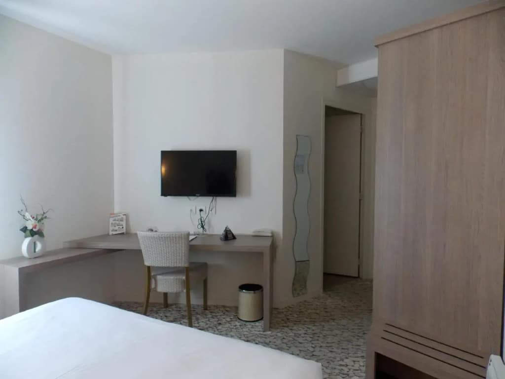 Brit Hotel Alghotel - Miniature 4
