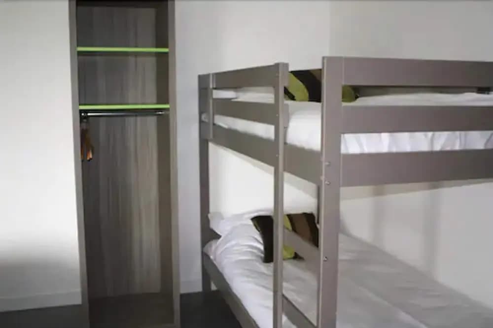 Airport Hotel - Photo 3