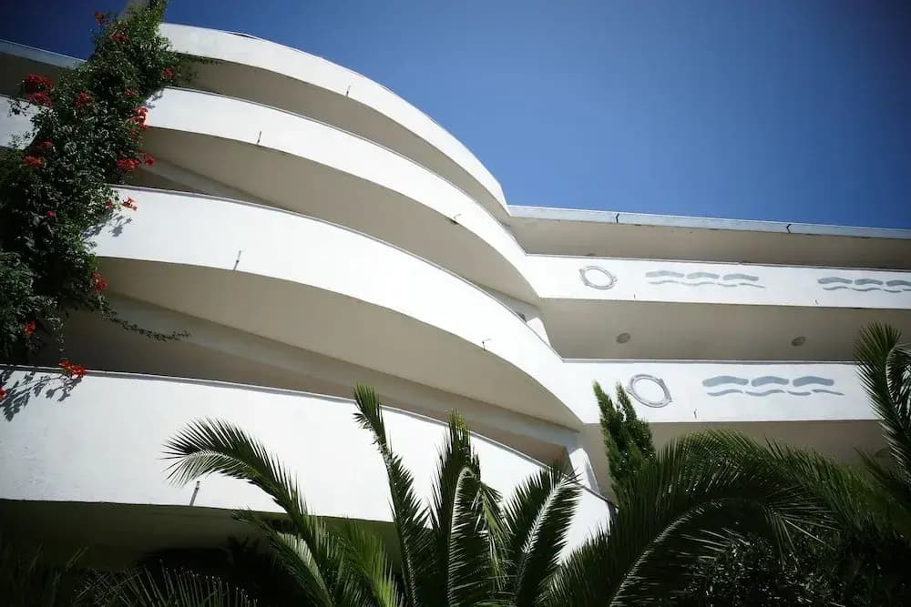 St. Estève Appart Hotel - Photo 1