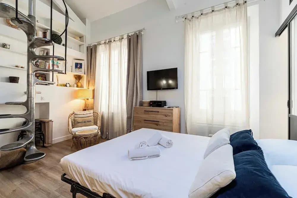 Renovated Duplex - Cannes Croisette Golden Square - Photo 1