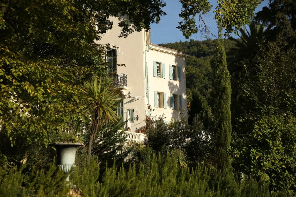 Hôtel La Bellaudière - Photo 1