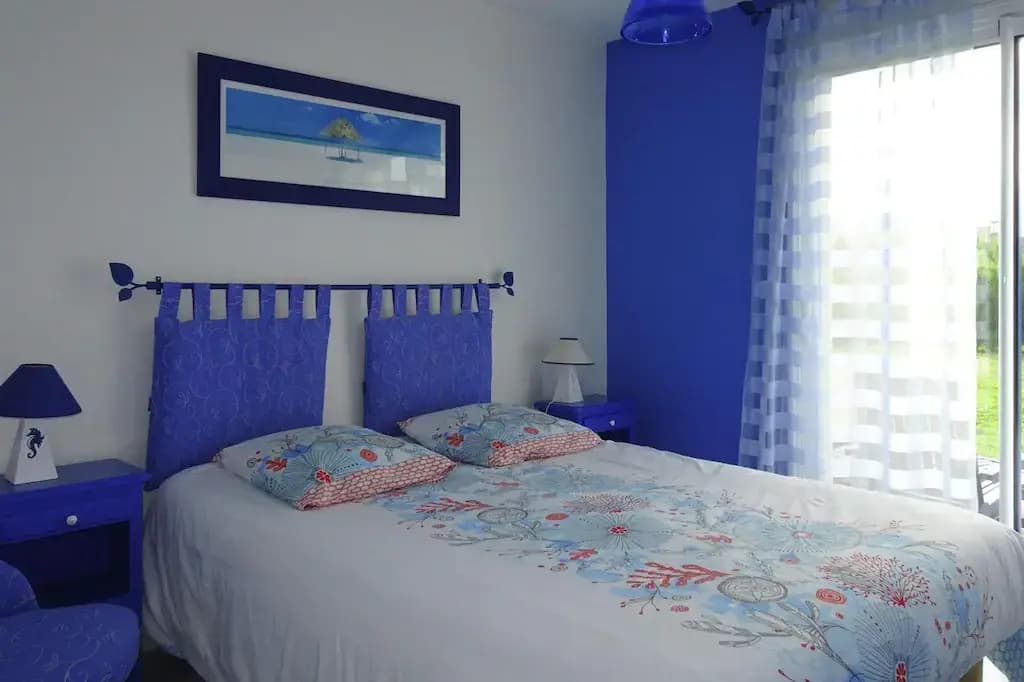 Holiday Home in Le Guilvinec Near Sandy Beach - Miniature 3