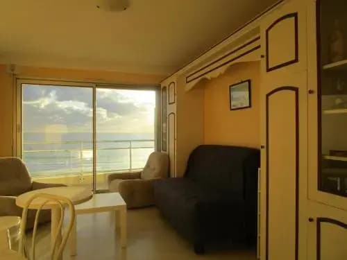 Rental Apartment a 2 Pas de la Plage Et Proche Tous Commerces 1 - Photo 1