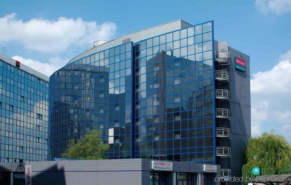 Mercure Paris Val de Fontenay - Photo 1
