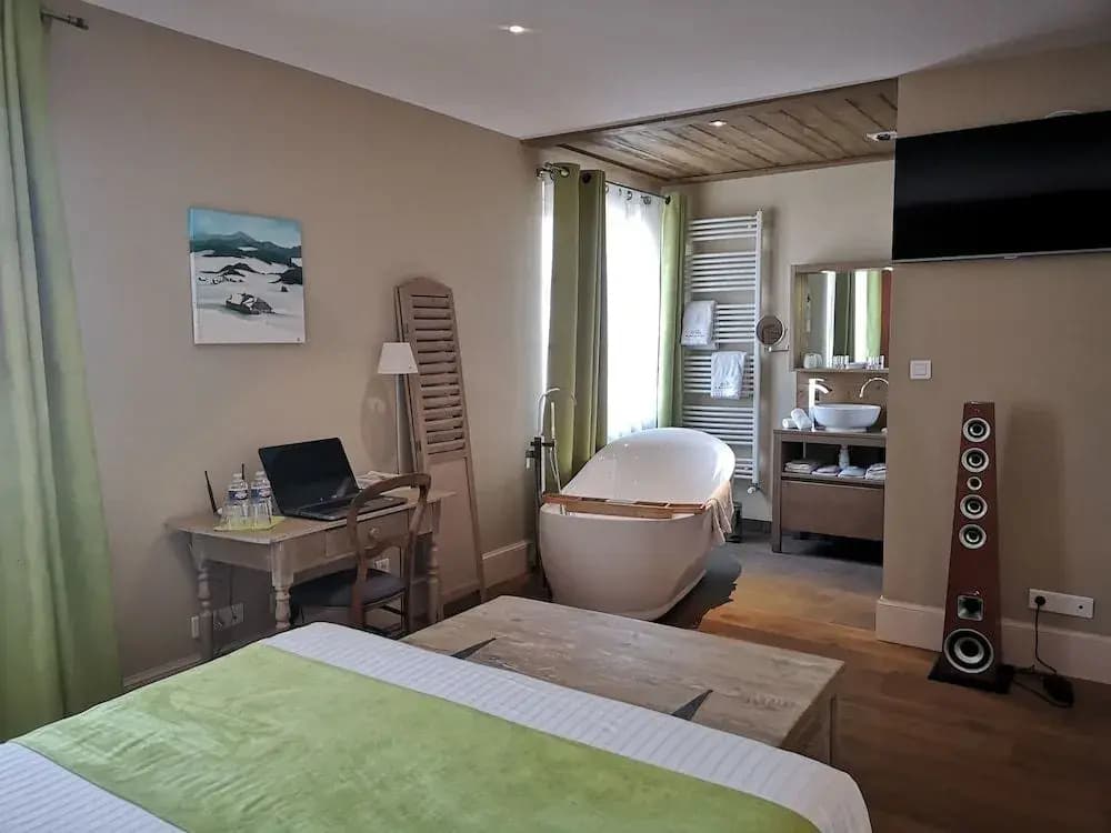 Le Relais des Deux Tours - Photo 3