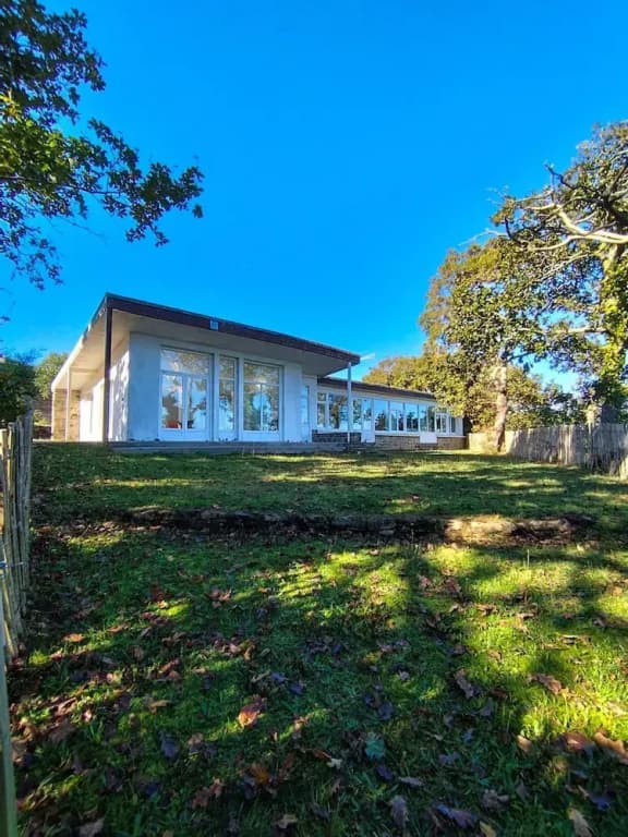 Superb Villa With sea View Near the Beach - Photo 1