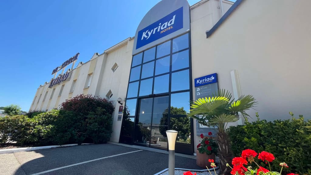 Kyriad Limoges Sud Feytiat - Photo 1