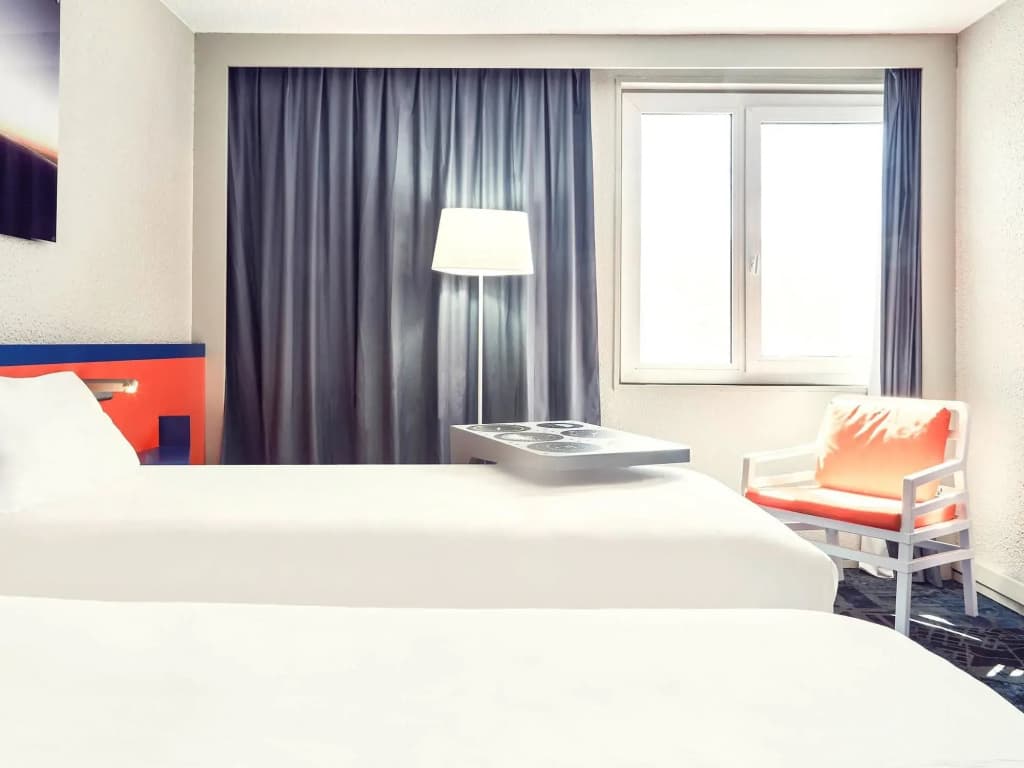 ibis Styles Marseille Provence Aéroport - Miniature 7