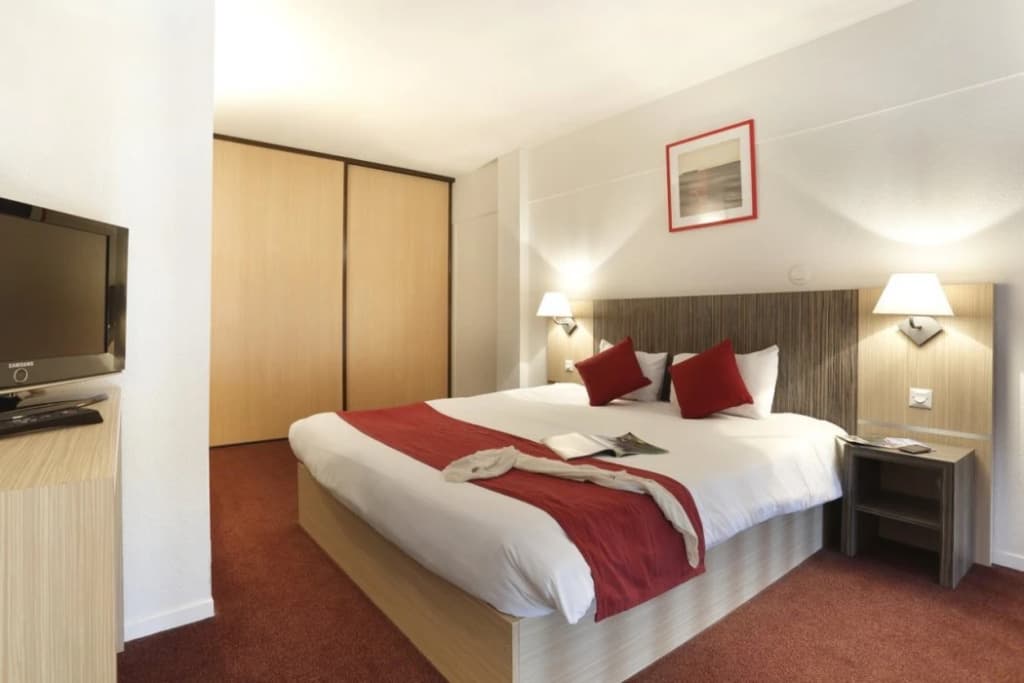 Comfort Suites Epernay - Photo 3
