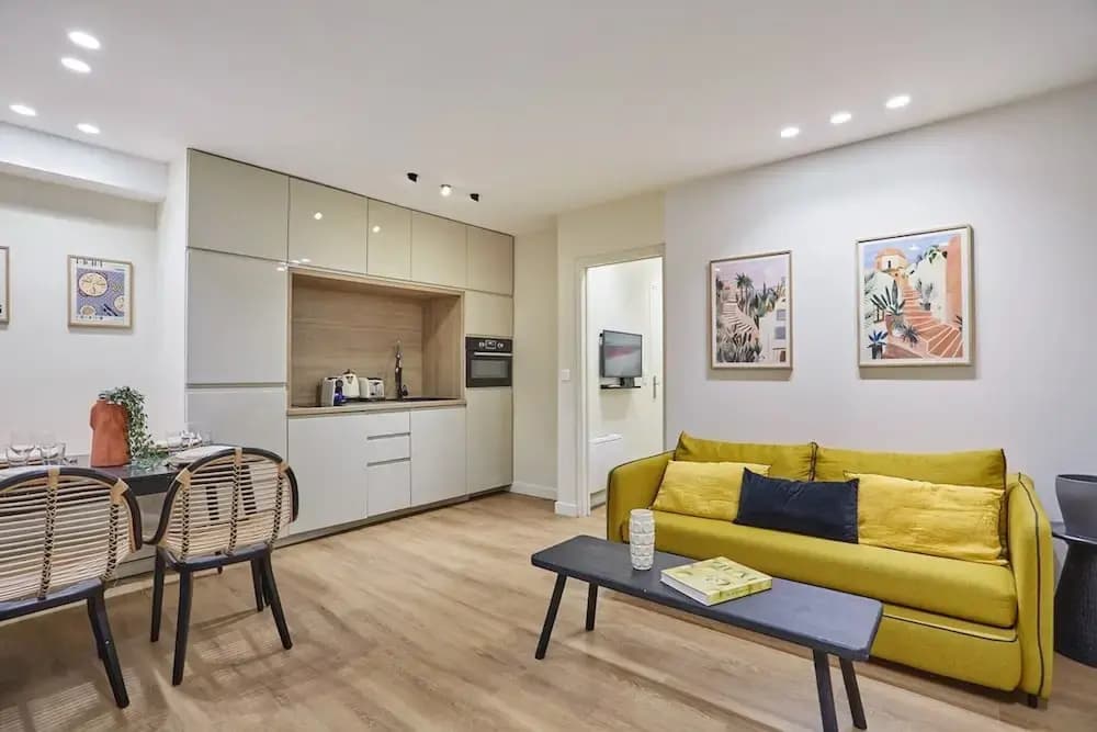 Charming Apartment Center of Paris Montmartre - Miniature 6