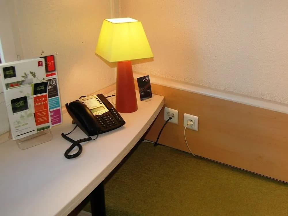 Sweet Home Hotel - Miniature 6