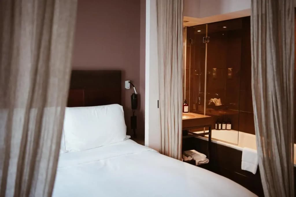 Hidden Hotel - Miniature 7