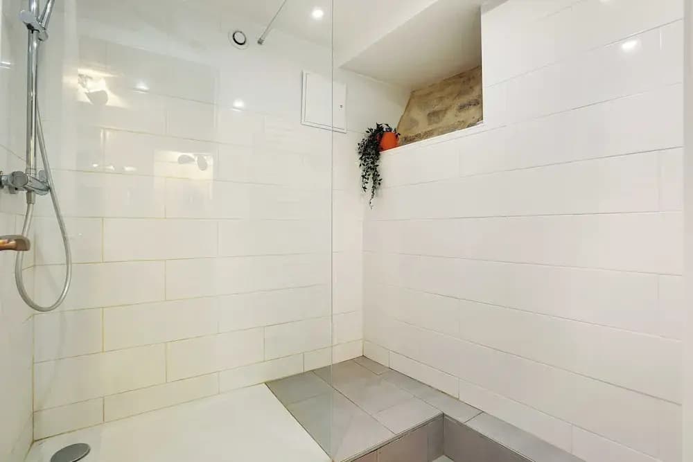 Spacious Apartment - 4br/10p Near Montmartre - Miniature 8