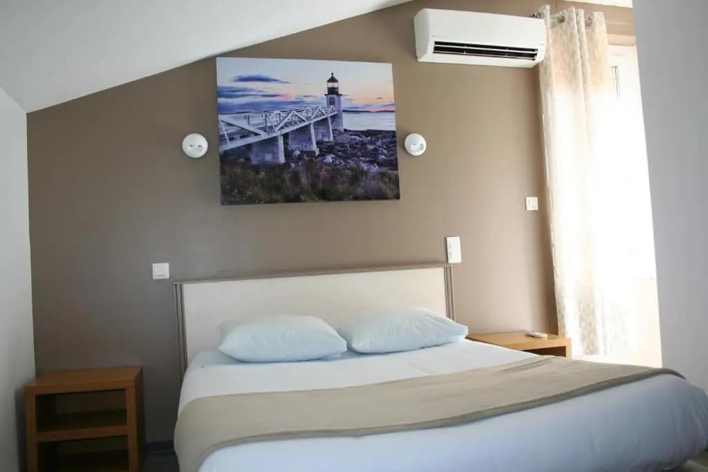 Hotel de la Gare - Photo 1