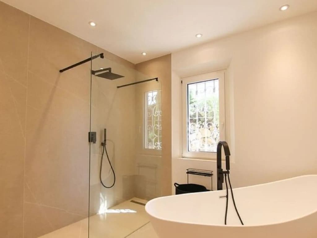 Majestic Holiday Home in Grimaud With Private Pool - Miniature 7