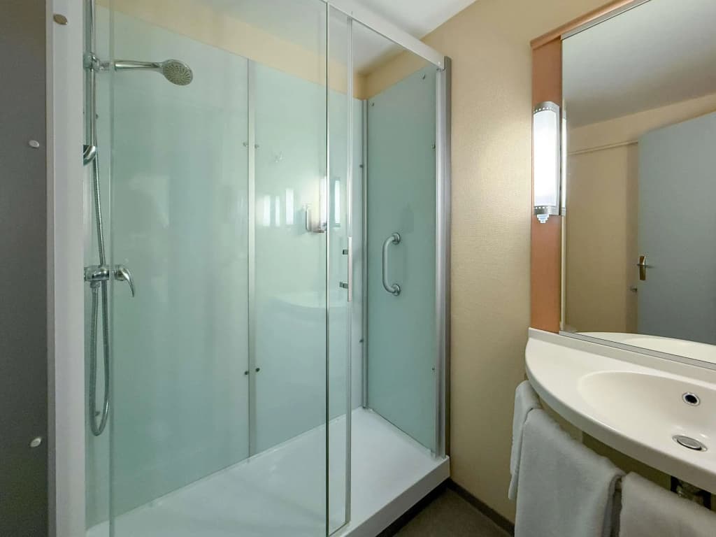 ibis Rennes Beaulieu - Miniature 8