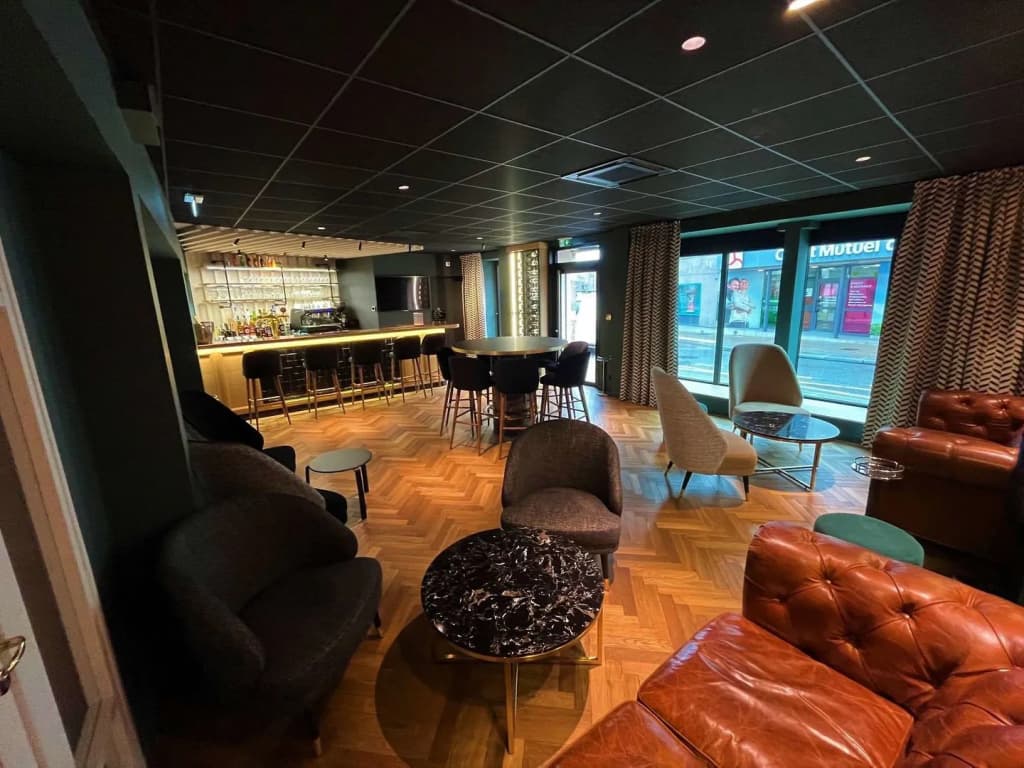 Brit Hotel Les Voyageurs - Photo 1