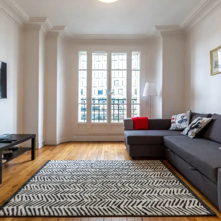 Zola Riverview Great 2 Bedroom in Paris - Photo 1