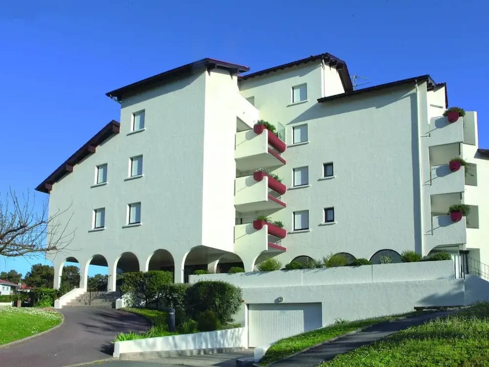 Apartment in Anglet Near Sandy Beach - Photo 1