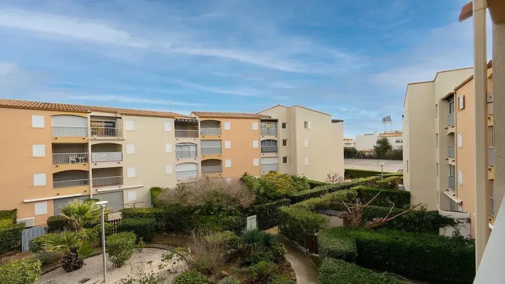 Sunny Garden Apartment in Agde - Miniature 8
