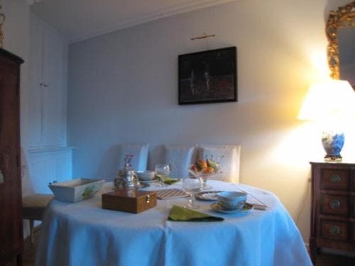 Une Chambre en Ville - Photo 1