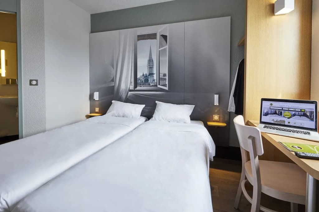 B&B HOTEL Caen Mémorial - Photo 2