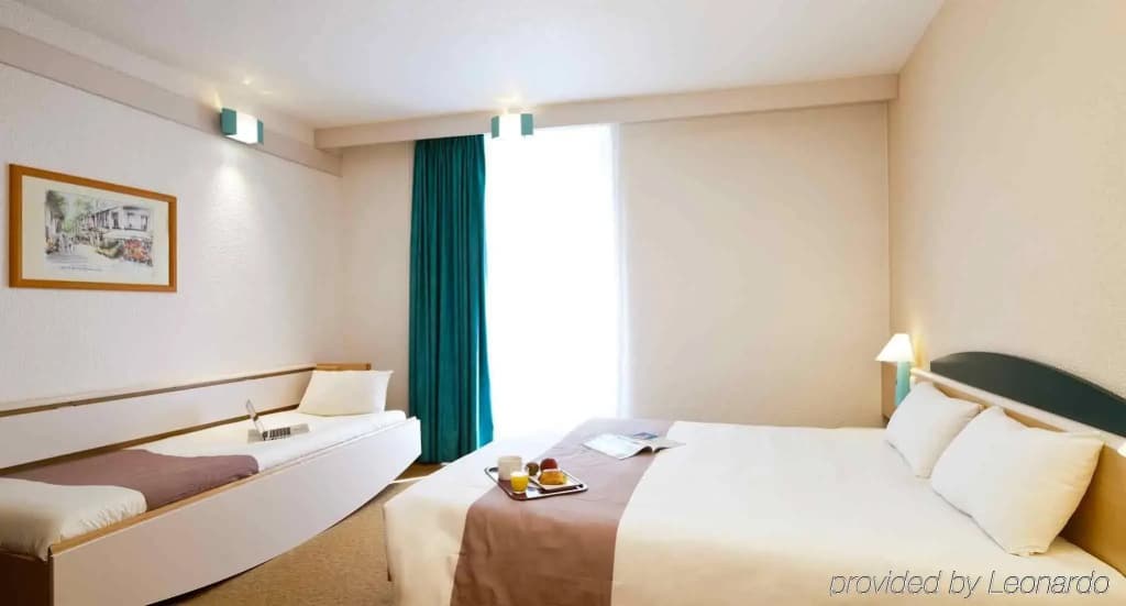 ibis Styles Dinan Centre Ville - Miniature 6