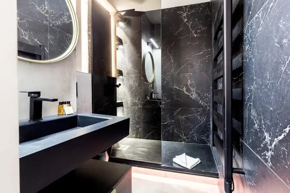 Petit Violette I Amazing 1 Bed Apt in Paris - Miniature 6