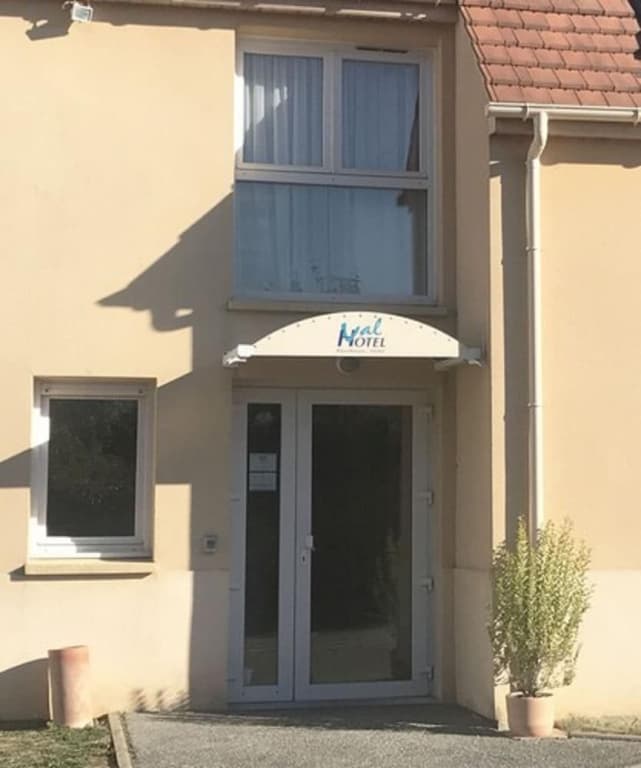 Val Hôtel - Photo 1