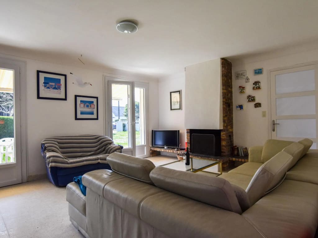 Serene Holiday Home in Pénestin with Garden - Miniature 2