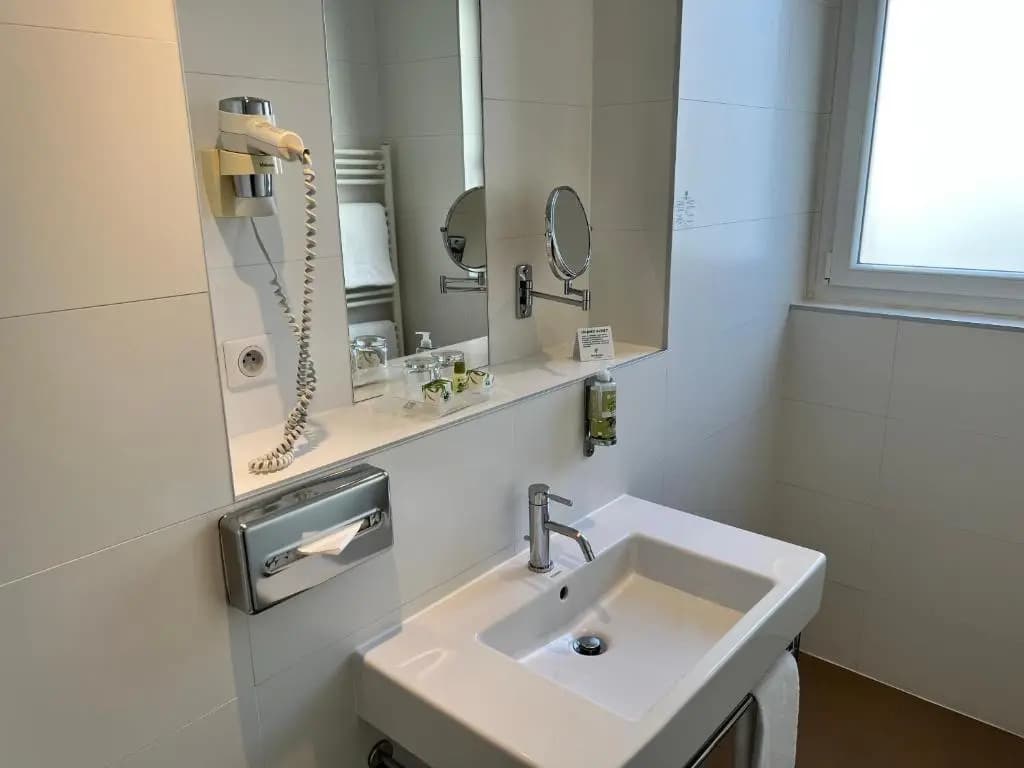 Holiday Inn Paris - Auteuil by IHG - Miniature 8