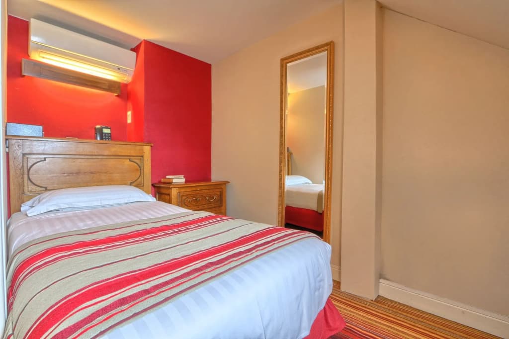 Welcome Hotel - Photo 4