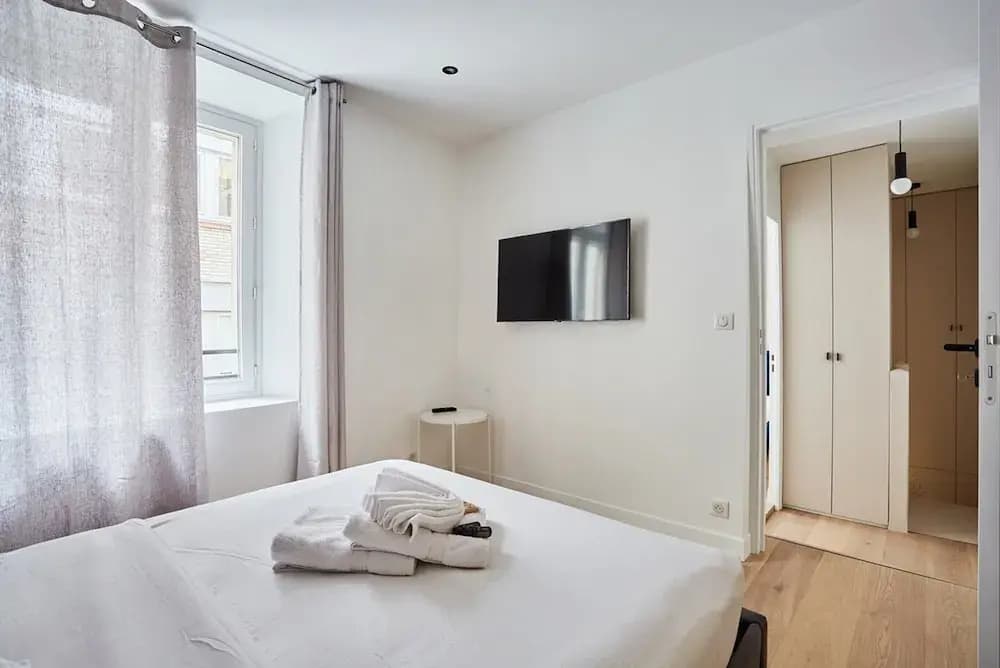 Superb Duplex Louvre Museum 2 Bedrooms - Photo 1