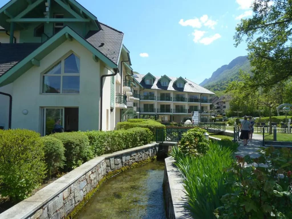 la baie des voiles ,vue lac d'Annecy ,plage privée - Miniature 7