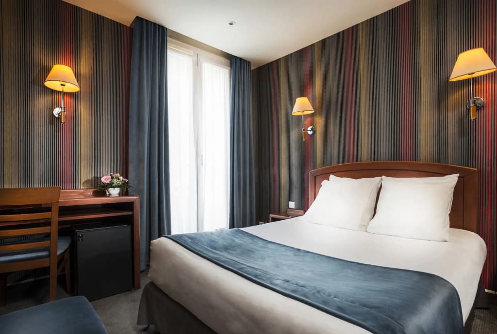Hotel Charlemagne - Photo 5
