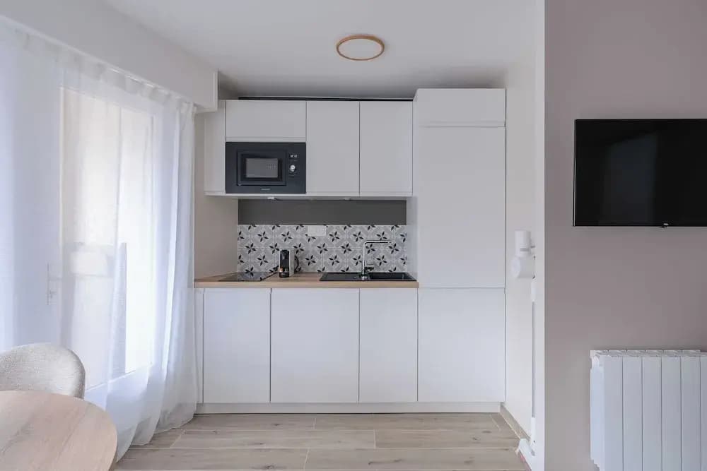 Luxurious Apartment With Parking Place Morny - Photo 4