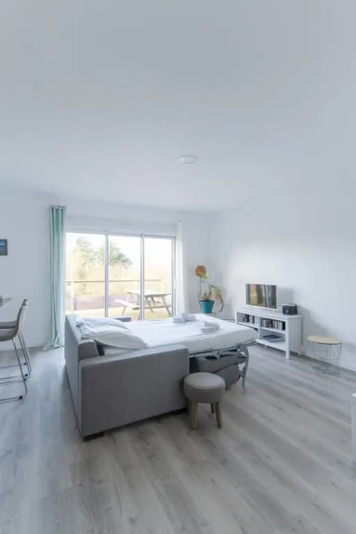 Apartment in Ploudalmezeau Near Treompan Beach - Photo 4