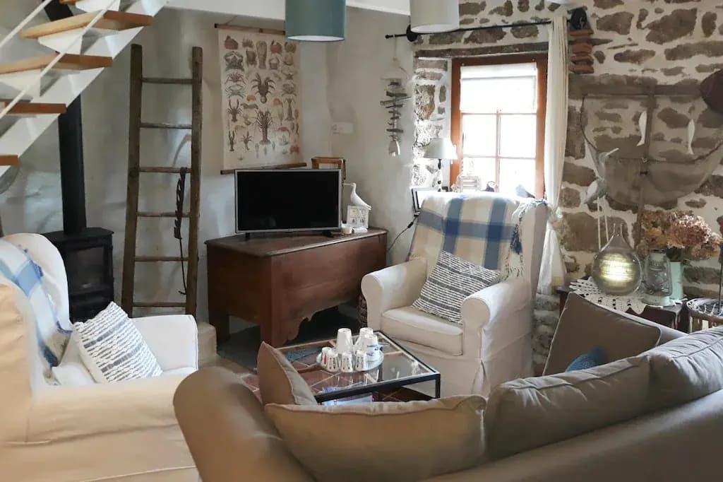 Charming Holiday Home Near the Beach, Locquemeau - Miniature 2